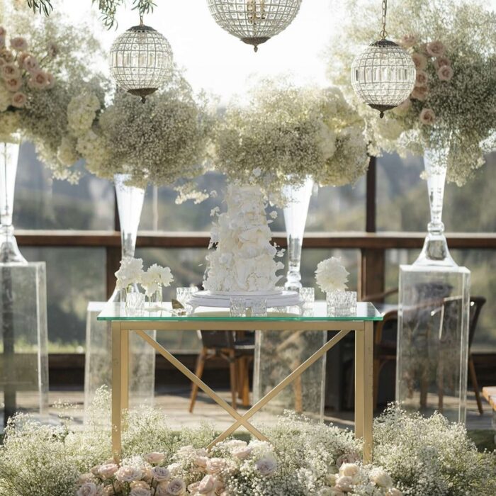 Timeless Heart-Shaped Arch Wedding Backdrop for a Rustic Outdoor Wedding