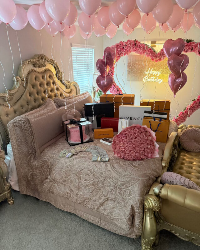 Charming Balloon Garland Arch in Pink for Wedding and Party Decor