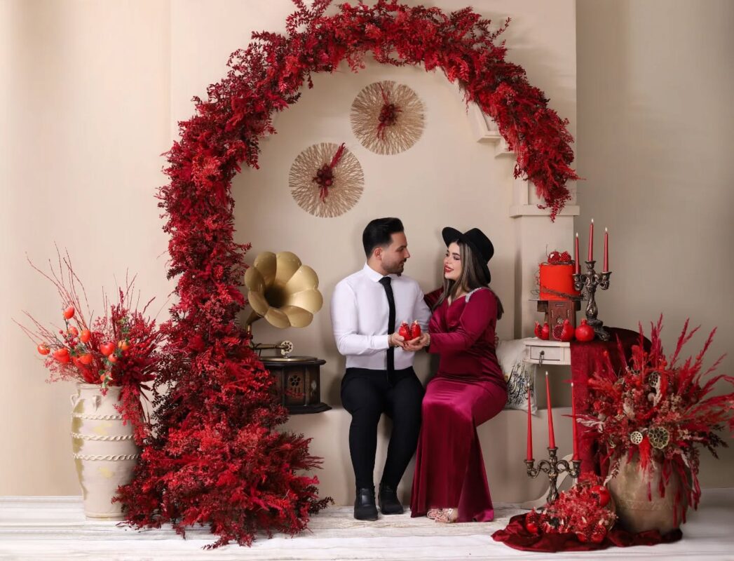 Elegant Floral Arch Decor with Red Wheat Grass for a Vintage Wedding Touch