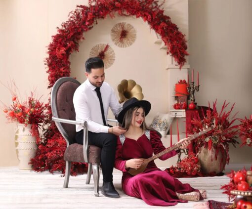 Elegant Floral Arch Decor with Red Wheat Grass for a Vintage Wedding Touch