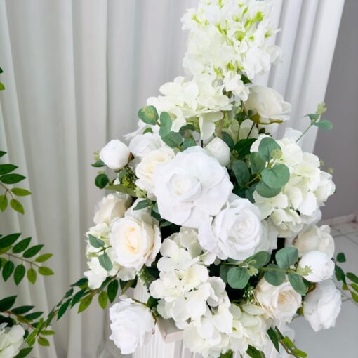 Elegant White Floral Arch Decoration for Weddings | Customizable Arch Design