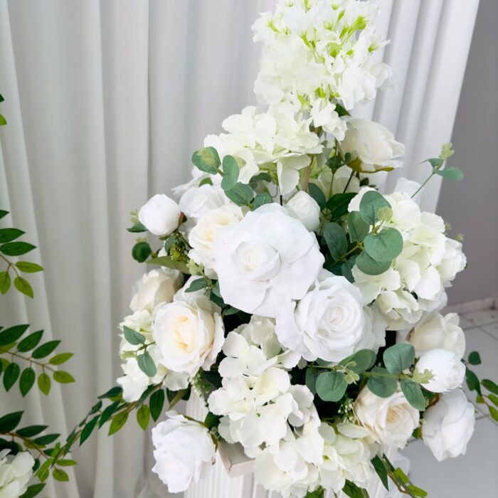 Elegant White Floral Arch Decoration for Weddings | Customizable Arch Design