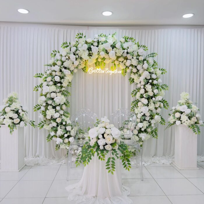 Elegant White Floral Arch Decoration for Weddings | Customizable Arch Design