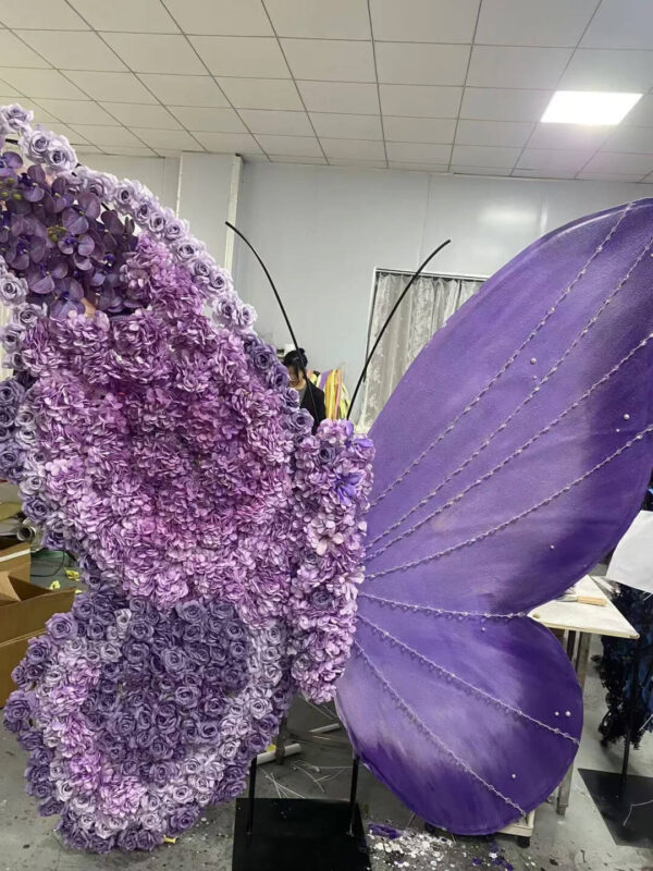 Butterfly-Shaped Floral Backdrop — SKU BF084