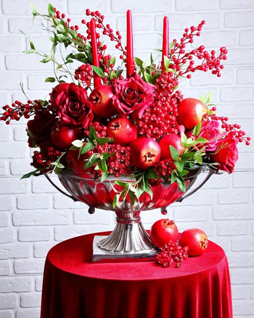 Romantic Yalda Night with Red Rose Open Arch Backdrop for a Dreamy Setting