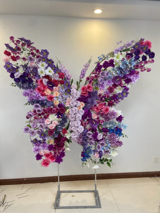 Spring-Inspired Butterfly Backdrop with Elegant Purple and Pink Floral Details