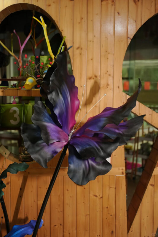 Butterfly-Shaped Floral Backdrop — SKU BF085