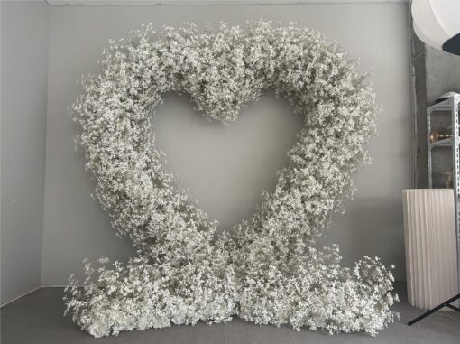 Wedding Arch with Hydrangea & Baby’s Breath – Heart-Shaped Floral Arrangement for Wedding Ceremony Decor