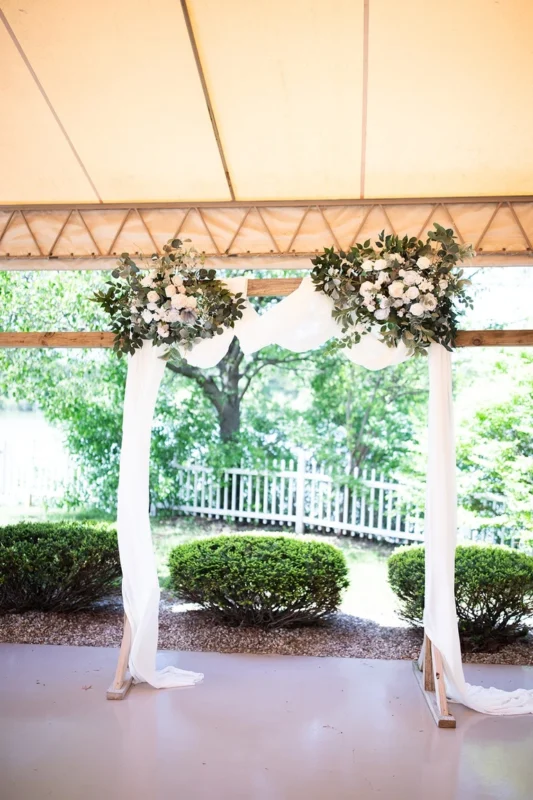 Outdoor Weddings at Lakeside